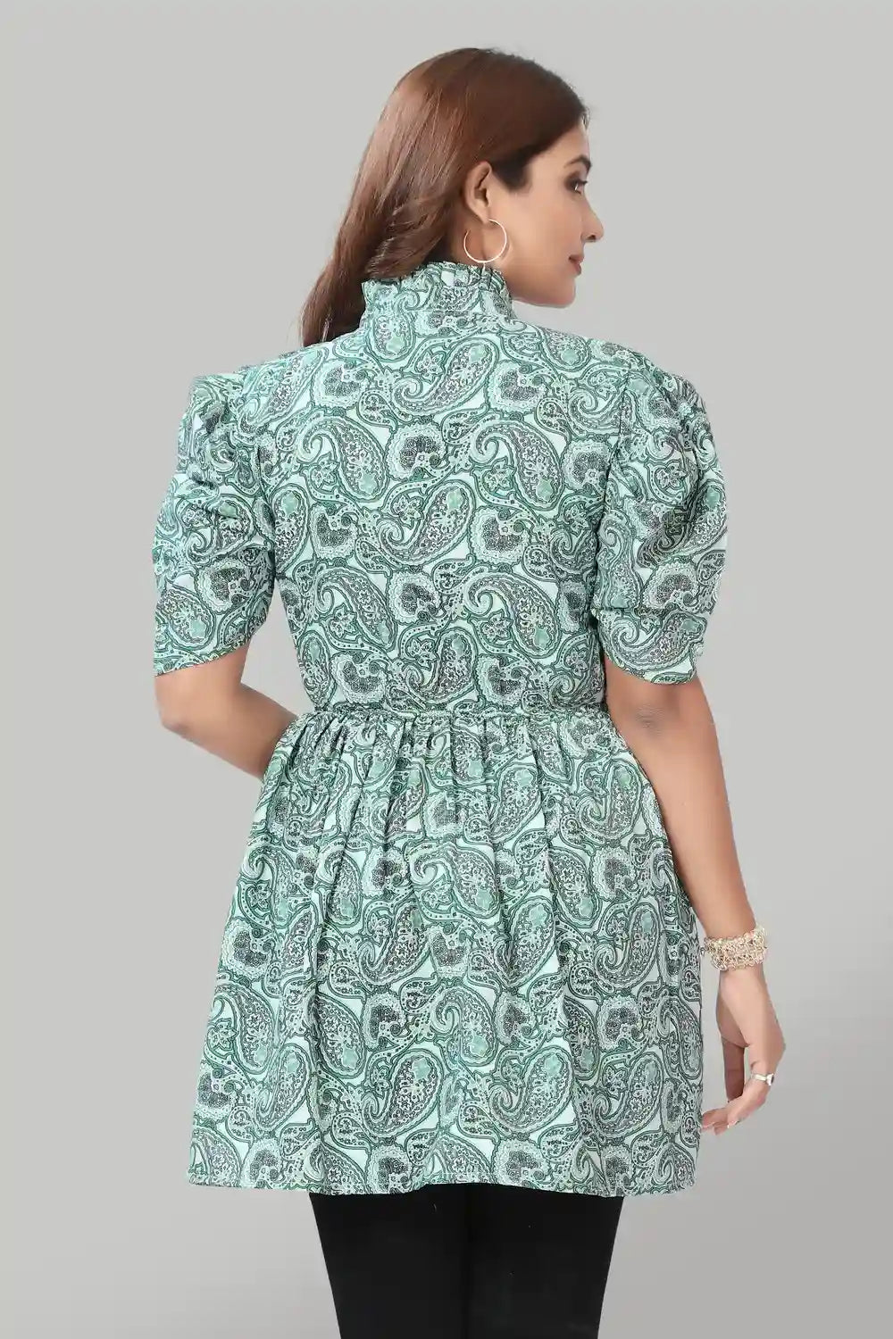 Elegant Green Solid Top with Three-Quarter Sleeves – Perfect for Casual & Party Wear