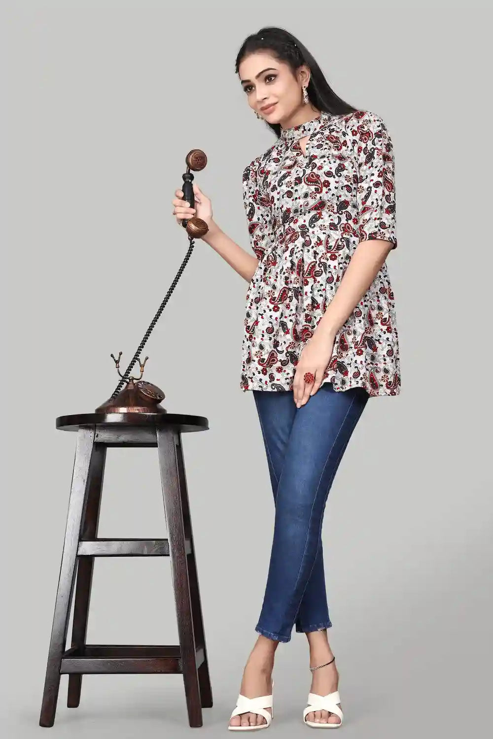 ZELZIS Women’s Red Mango Floral Tunic with Three-Quarter Sleeves