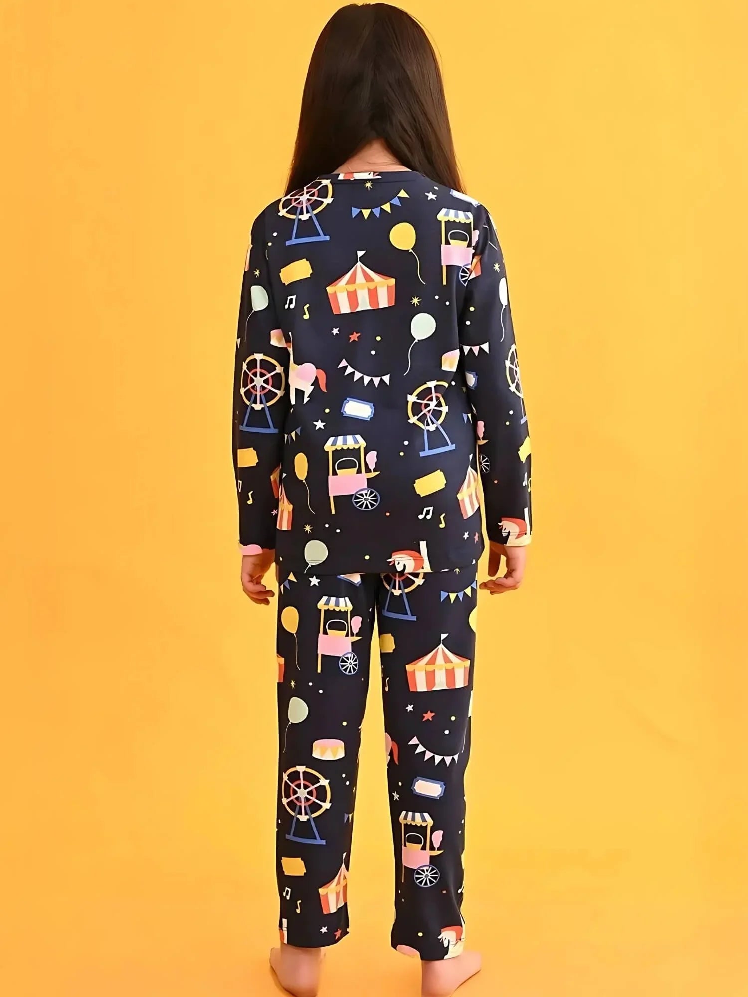 Zelzis regular fit t-shirt and pant set for girls